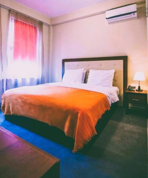 The Rogashome Tbilisi Bagian luar foto